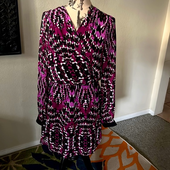 Adelyn Rae Dresses & Skirts - Geometric Patterned Cocktail Dress